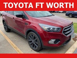 2019 Ford Escape SE 1FMCU0GDXKUA40944 2019 Ford Escape SE