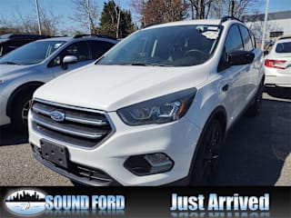 2017 Ford Escape 1FMCU9GDXHUD03107 2017 Ford Escape