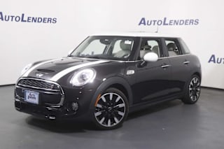 2015 MINI Hardtop 4 Door Cooper S WMWXU3C56F2B65897 2015 MINI Hardtop 4 Door Cooper S