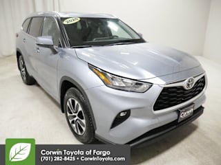2020 Toyota Highlander XLE 5TDGZRBH9LS039084 2020 Toyota Highlander XLE