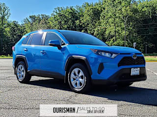 2020 Toyota RAV4 LE JTMG1RFV0LD058349 2020 Toyota RAV4 LE