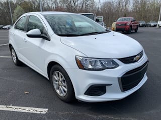 2019 Chevrolet Sonic 1G1JD5SB3K4111375 2019 Chevrolet Sonic