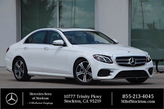 2018 Mercedes-Benz E-Class E 300 WDDZF4JB8JA457802 2018 Mercedes-Benz E-Class E 300