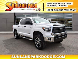 2018 Toyota Tundra SR5 5TFDW5F14JX737451 2018 Toyota Tundra SR5