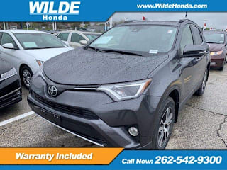 2018 Toyota RAV4 XLE JTMRFREV4JJ717852 2018 Toyota RAV4 XLE