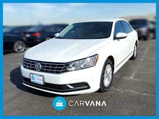 2017 Volkswagen Passat 1VWAT7A33HC070984 2017 Volkswagen Passat