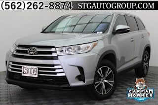 2019 Toyota Highlander LE 5TDZZRFH0KS323141 2019 Toyota Highlander LE