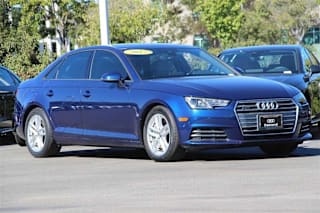 2017 Audi A4 2.0T quattro Premium WAUANAF4XHN035100 2017 Audi A4 2.0T quattro Premium