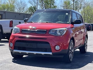 2017 Kia Soul + KNDJP3A52H7465782 2017 Kia Soul +