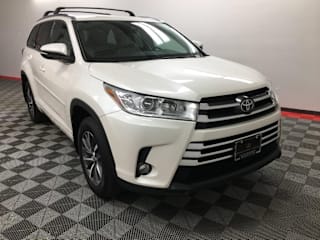 2017 Toyota Highlander XLE 5TDJZRFH2HS512329 2017 Toyota Highlander XLE