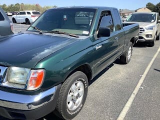 2000 Nissan Frontier XE 1N6DD26S2YC322219 2000 Nissan Frontier XE