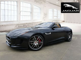 2017 Jaguar F-TYPE R SAJWJ6HL8HMK39956 2017 Jaguar F-TYPE R