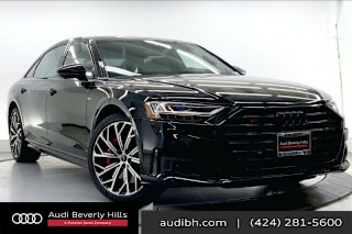 2021 Audi S8 WAU8SAF80MN013630 2021 Audi S8