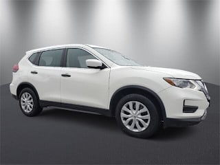 2019 Nissan Rogue S 5N1AT2MT9KC756399 2019 Nissan Rogue S