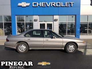 1997 Pontiac Bonneville 1G2HX52K2VH215886 1997 Pontiac Bonneville