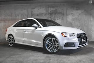 2018 Audi A3 2.0T quattro Premium Plus WAUJ8GFF0J1006505 2018 Audi A3 2.0T quattro Premium Plus