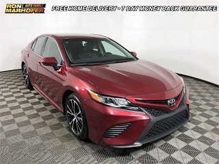 2018 Toyota Camry SE 4T1B11HK0JU590028 2018 Toyota Camry SE