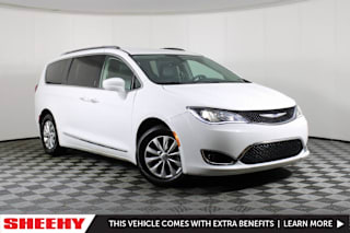 2019 Chrysler Pacifica Touring L 2C4RC1BG5KR582930 2019 Chrysler Pacifica Touring L