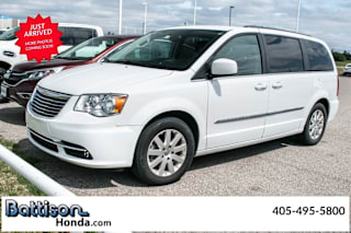 2016 Chrysler Town and Country Touring 2C4RC1BG3GR295089 2016 Chrysler Town and Country Touring