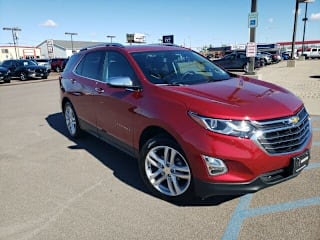2018 Chevrolet Equinox Premier 2GNAXVEV0J6100973 2018 Chevrolet Equinox Premier