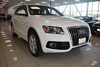 2012 Audi Q5 3.2 quattro Premium Plus WA1DKAFP6CA083903 2012 Audi Q5 3.2 quattro Premium Plus