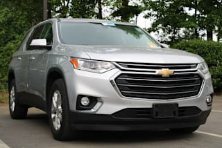 2018 Chevrolet Traverse LT Cloth 1GNERGKW0JJ189323 2018 Chevrolet Traverse LT Cloth