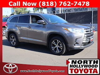 2018 Toyota Highlander LE 5TDZZRFH4JS277912 2018 Toyota Highlander LE