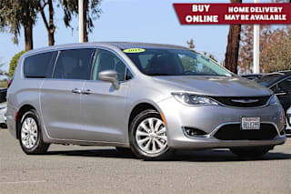 2018 Chrysler Pacifica Touring Plus 2C4RC1FG2JR278608 2018 Chrysler Pacifica Touring Plus