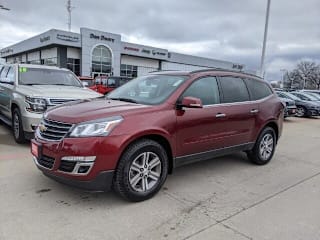 2017 Chevrolet Traverse LT 1GNKRHKDXHJ342145 2017 Chevrolet Traverse LT