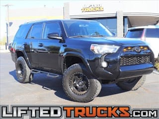 2018 Toyota 4Runner JTEBU5JR8J5562462 2018 Toyota 4Runner