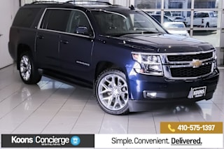 2017 Chevrolet Suburban LT 1500 1GNSKHKC4HR352313 2017 Chevrolet Suburban LT 1500
