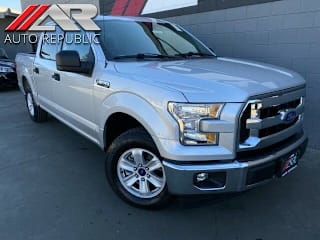 2017 Ford F-150 1FTEW1C83HKD00403 2017 Ford F-150