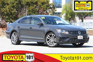 2017 Volkswagen Passat 1VWDT7A35HC075259 2017 Volkswagen Passat
