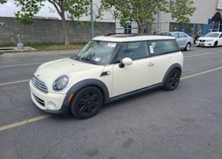 2012 MINI Cooper Clubman Base WMWZF3C5XCT488940 2012 MINI Cooper Clubman Base