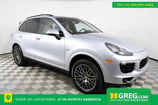 2017 Porsche Cayenne WP1AE2A20HLA74643 2017 Porsche Cayenne