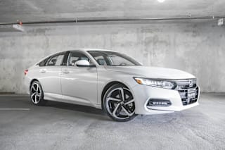 2018 Honda Accord Sport 1HGCV1F30JA184603 2018 Honda Accord Sport