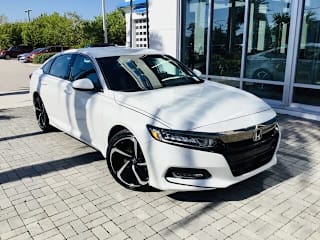 2019 Honda Accord 1HGCV1F39KA113692 2019 Honda Accord