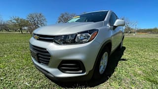 2020 Chevrolet Trax LS KL7CJKSB1LB327582 2020 Chevrolet Trax LS
