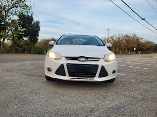 2012 Ford Focus 1FAHP3H23CL147461 2012 Ford Focus