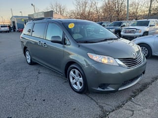 2012 Toyota Sienna LE 8-Passenger 5TDKK3DC7CS231116 2012 Toyota Sienna LE 8-Passenger