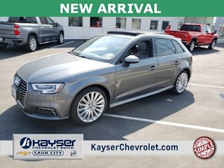 2017 Audi A3 Sportback e-tron WAUUPBFF5HA041196 2017 Audi A3 Sportback e-tron