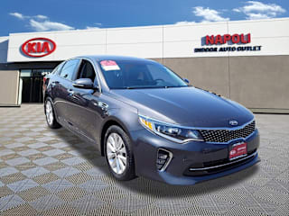 2018 Kia Optima S 5XXGT4L32JG183131 2018 Kia Optima S
