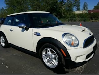 2009 MINI Cooper S WMWMF73559TW82446 2009 MINI Cooper S