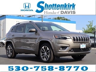 2019 Jeep Cherokee Overland 1C4PJMJN5KD174073 2019 Jeep Cherokee Overland
