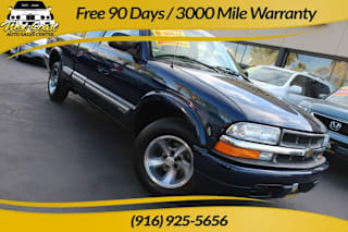 2001 Chevrolet S-10 LS 1GCCS195318160825 2001 Chevrolet S-10 LS
