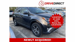 2018 Toyota RAV4 JTMRFREV6JJ218504 2018 Toyota RAV4