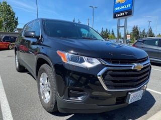2019 Chevrolet Traverse LS 1GNEVFKW4KJ287083 2019 Chevrolet Traverse LS