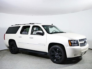 2010 Chevrolet Suburban LTZ 1500 1GNUKKE32AR165403 2010 Chevrolet Suburban LTZ 1500