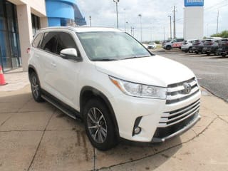 2019 Toyota Highlander XLE 5TDKZRFHXKS566649 2019 Toyota Highlander XLE