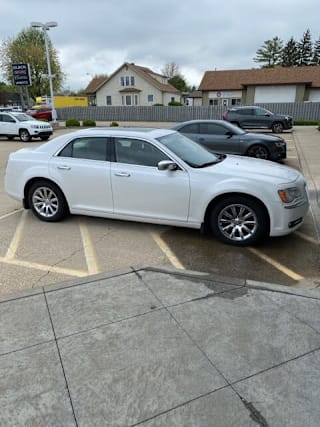 2012 Chrysler 300 Limited 2C3CCACG2CH138470 2012 Chrysler 300 Limited